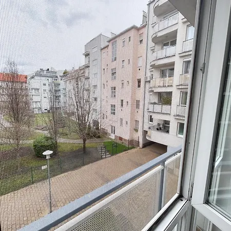 District 9 * Budapest