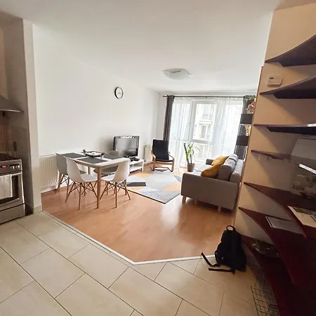 Apartmán District 9 *